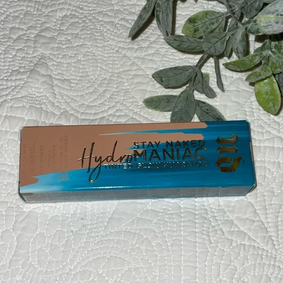 Urban Decay Tan Foundation Radiant Finish #41 - Picture 3 of 8